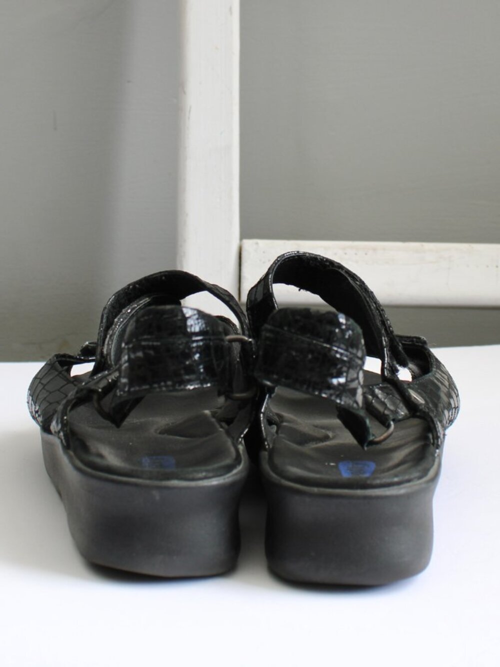 Wolky Black Croco Patent Leather Platform Pichu Sandals Women's Size 40 / 9 US - Picture 4 of 9